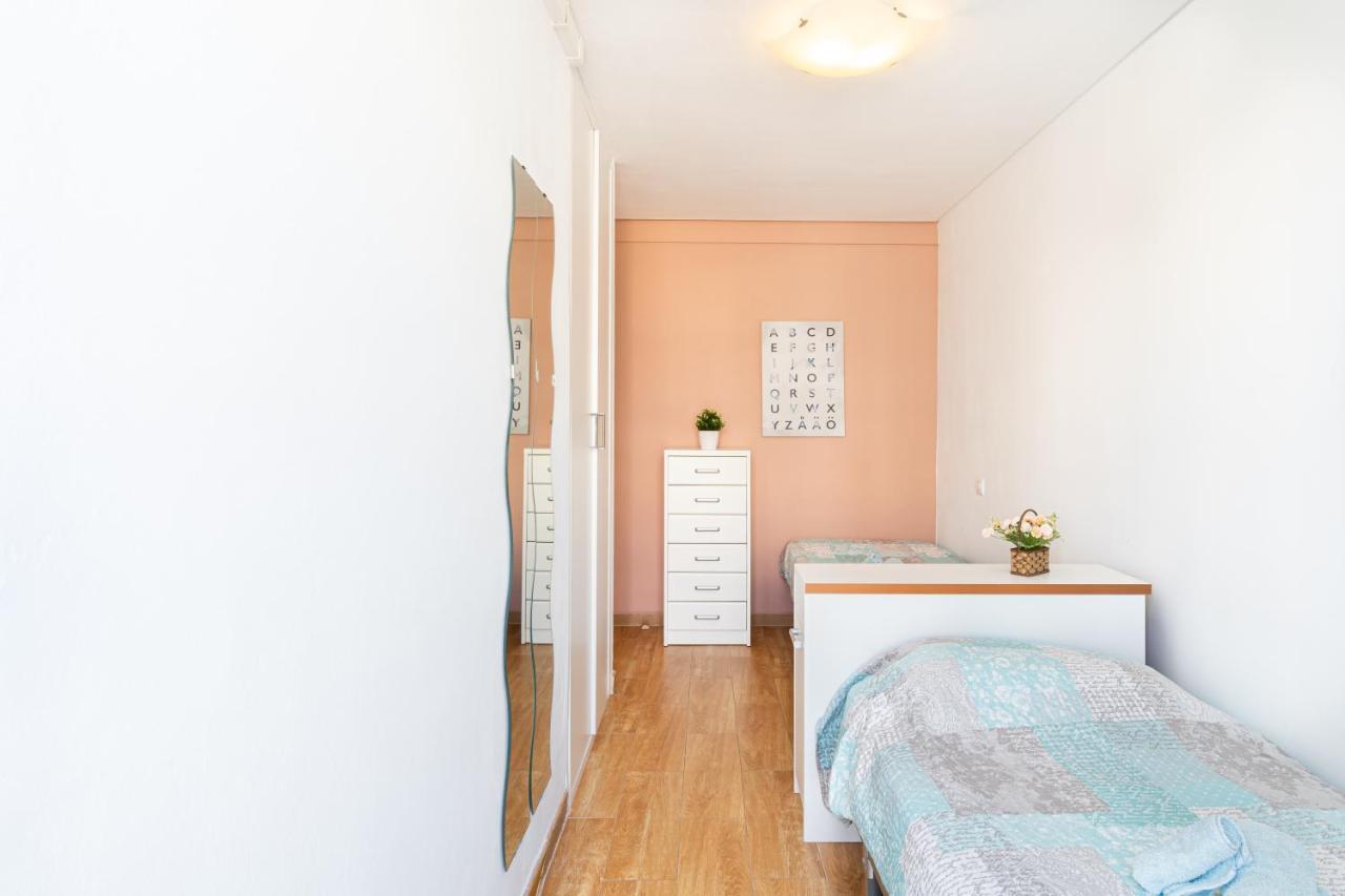 Salou Vista Al Mar Con Parking - 4 Ambientes Apartman Kültér fotó